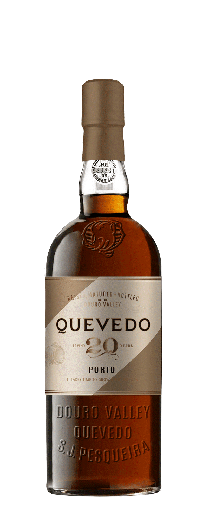 Una bottiglia di Quevedo 20 Years Tawny Port con tappo marrone, vetro in rilievo ed etichetta color crema e oro con il nome del marchio e l'età.